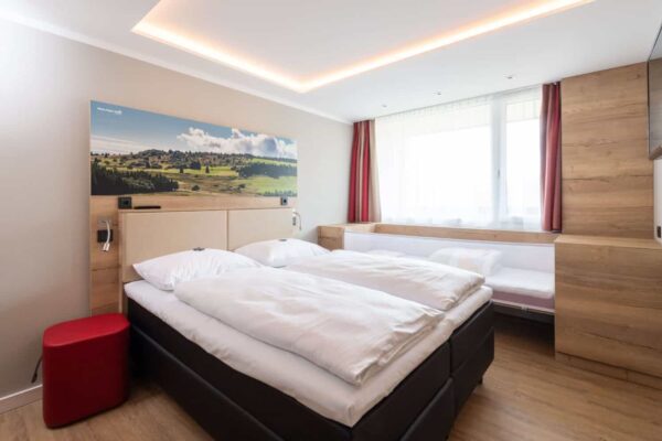 Rhoen-Park-Hotel-Apartment-Deluxe-Schlafzimmer-72dpi