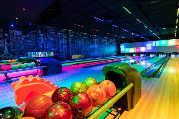 rhoen-park-aktiv-resort-bowling-im-wald-bowling-72dpi